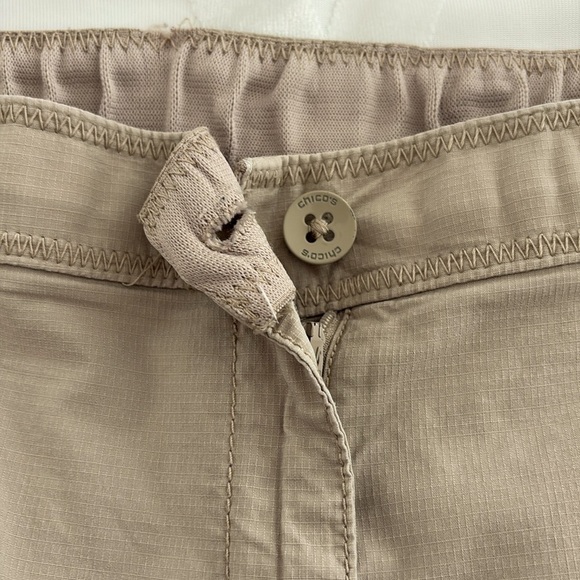 Chico's Tan/Khaki Lightweight Capri Pants. Made with 2% Spandex. Size 2.5=14 - Picture 2 of 11
